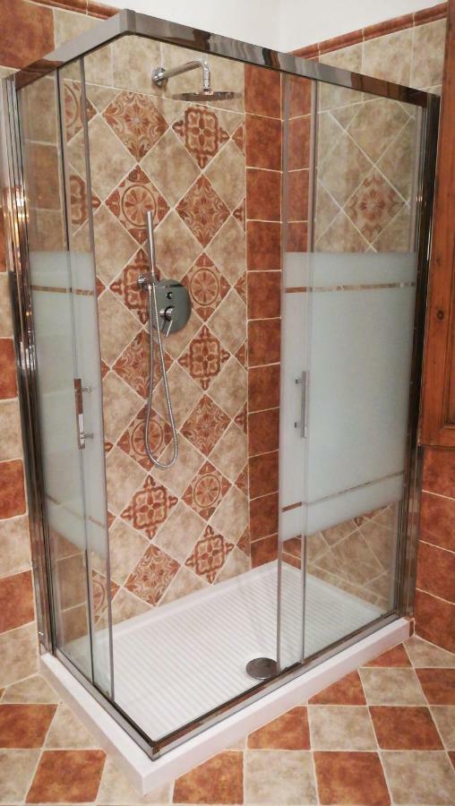 Guest House Domo Florenzia Екстериор снимка